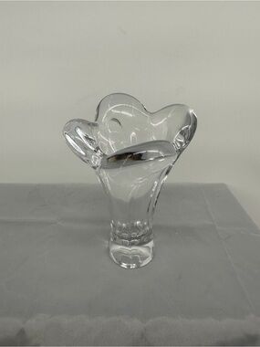 Vintage free form flower vase